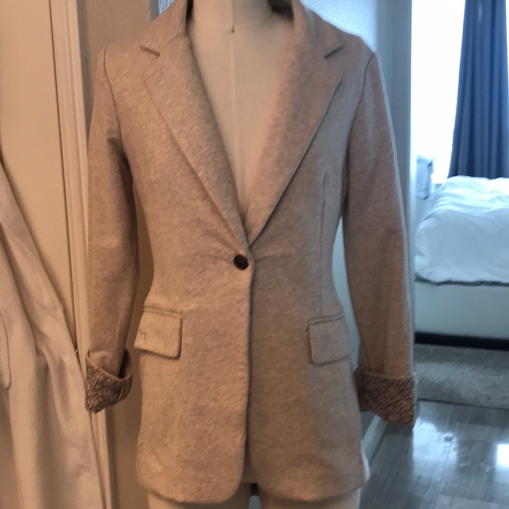 Light gray stretch blazer